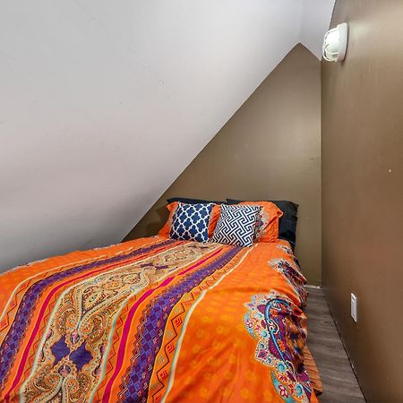 ヒューストンBoho-Inspired Haven With Free Parkアパートメント エクステリア 写真